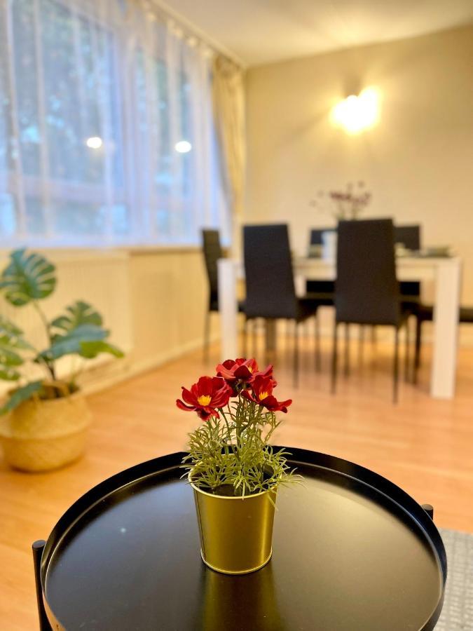 3Br Central London Close Station ภายนอก รูปภาพ